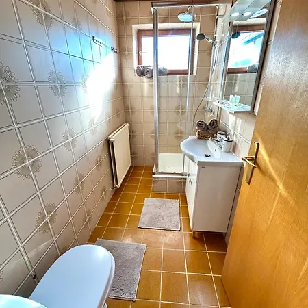 Natalie - Panorama 2 Mit Bergblick,